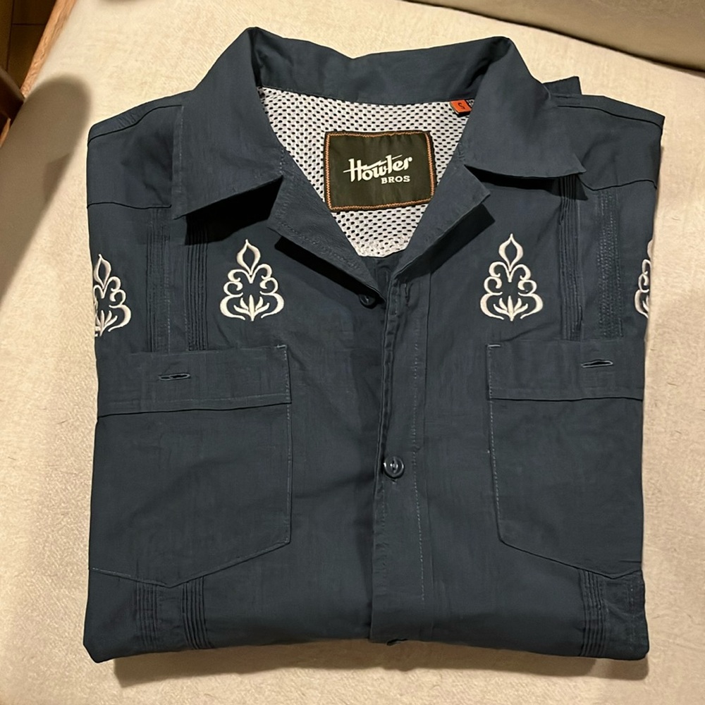 Howler Bros Size S Embroidered Shirt